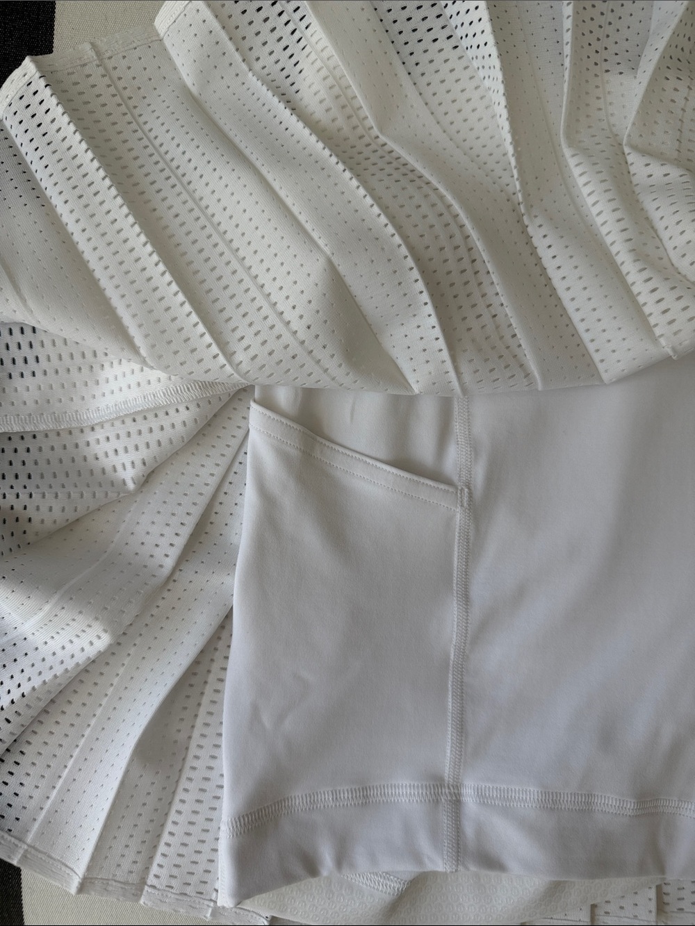 lululemon athletica White Pleated Open-Knit High-Rise Tennis Athletic Skirt-4 - Picture 10 of 14